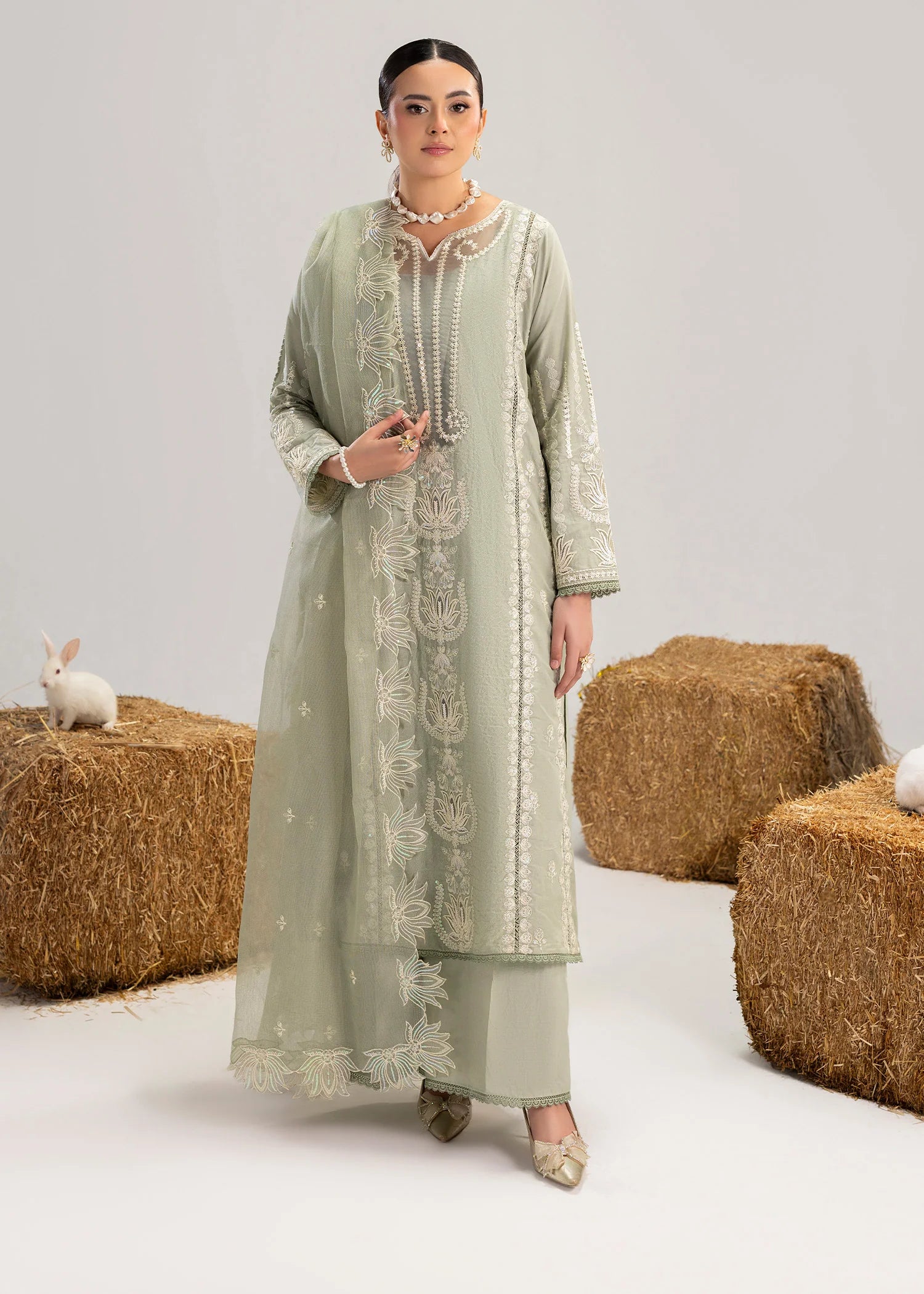 3- Peice Embroidered Lawn Suit