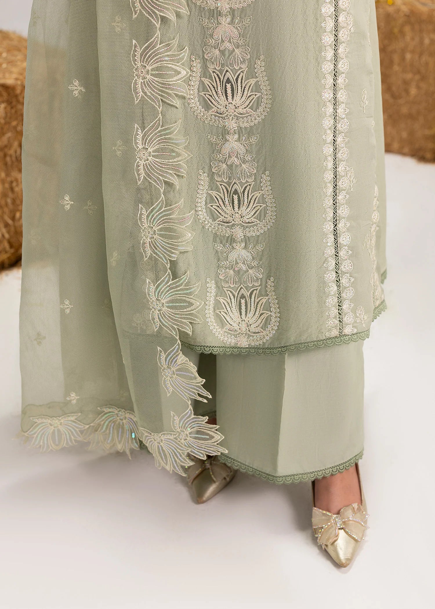 3- Peice Embroidered Lawn Suit